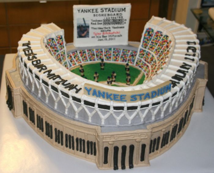 The Coolest Sports Themed Cakes 005