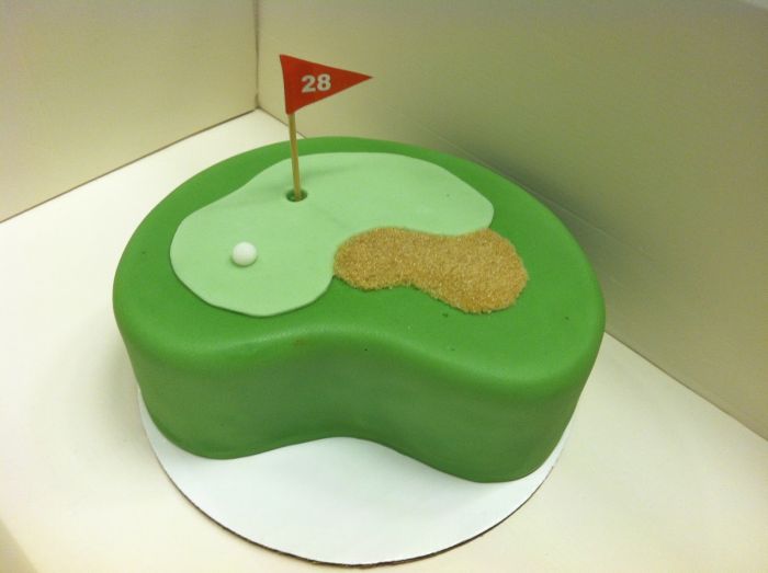 The Coolest Sports Themed Cakes 008