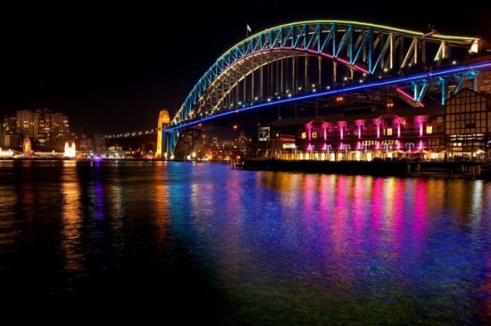 The city lights up with colour and music for Vivid Sydney 006