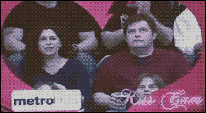 16 Absolutely Hilarious Kiss Cam Moments 006