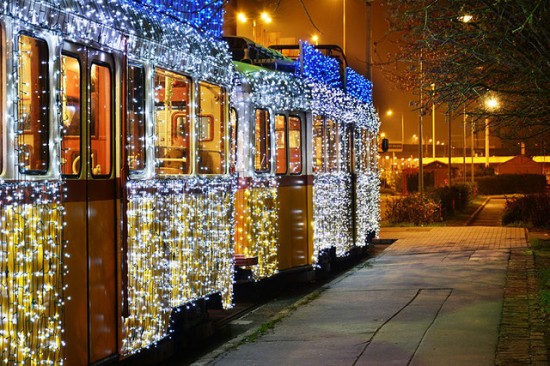 30,000 LED Lights Turn Budapest's Trams Into Futuristic Time Machines 006