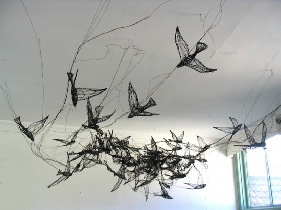 3D wire bird sculptures deliberately made to look like flattened 2D sketches 003