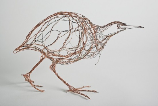 3D wire bird sculptures deliberately made to look like flattened 2D sketches 010