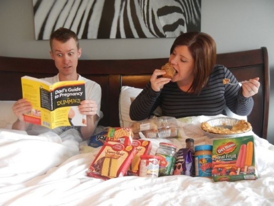 10 Funny Pregnancy Announcements 008